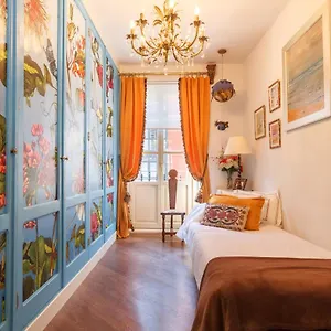 Amplio Y Elegante Con Diseño Vintage Apartamento
